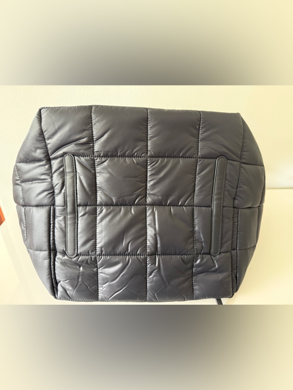 New LULULEMON Quilted Grid Tote Bag 26L, Black - Picture 6 of 8